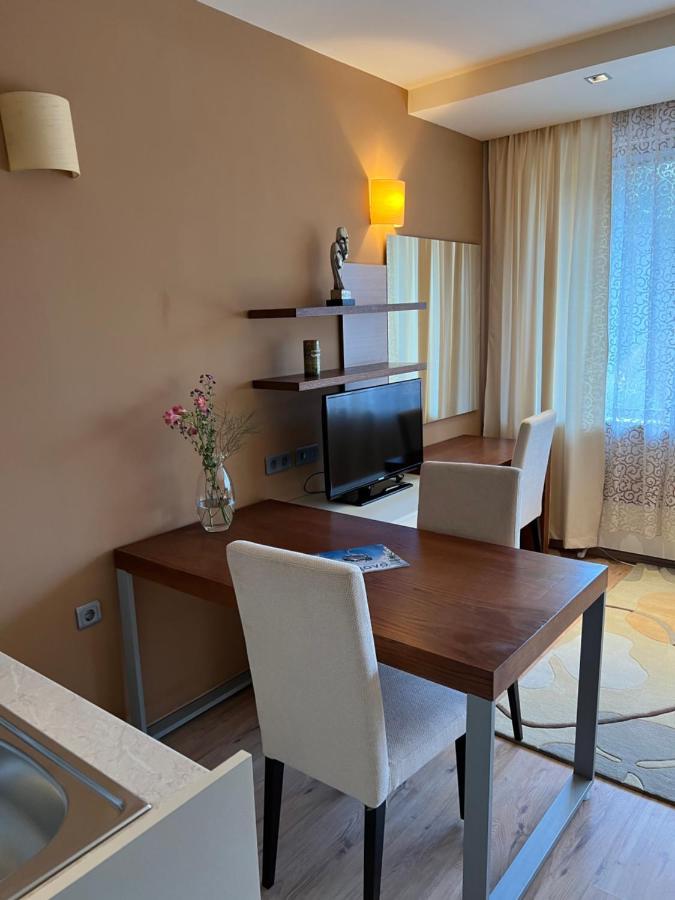 Апартаменти Свети Трифон ปอมโปโรโว ภายนอก รูปภาพ